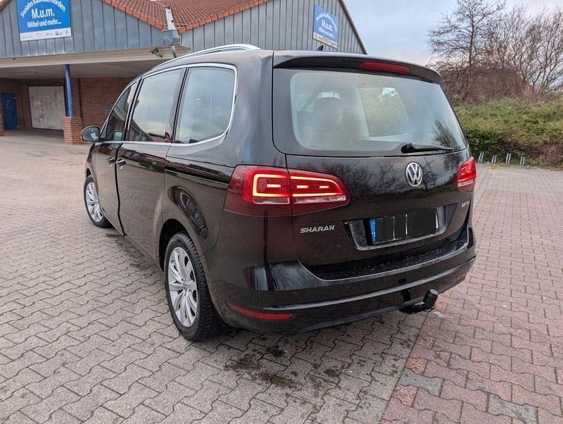 Gebraucht VW Sharan Highline 184 PS (135 kW) 2016 Schwarz Van / Kleinbus