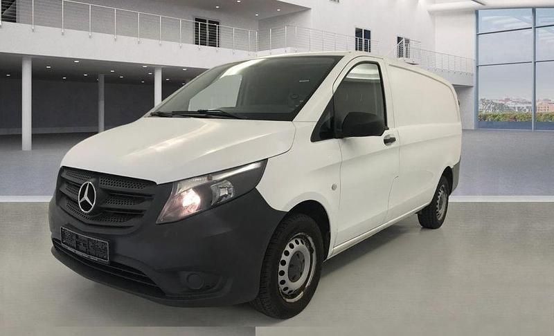 Gebraucht Mercedes Vito 114 PS (83 kW) 2017 Weiß Van