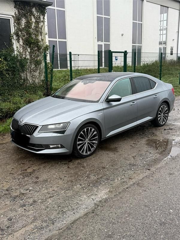 Gebraucht Skoda Superb LAURIN & KLEMENT 190 PS (139 kW) 2015 Grau Limousine
