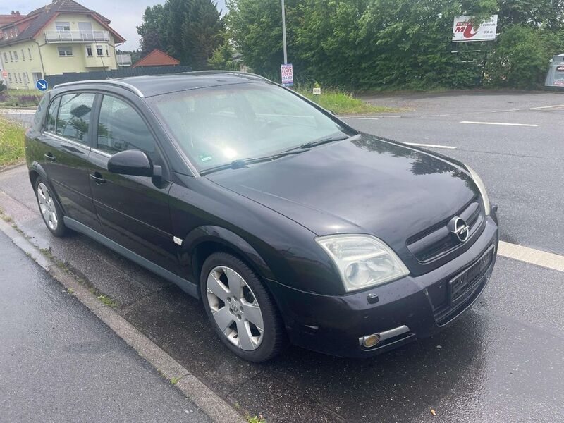 Schwarz Gebraucht 2003 Opel Signum Kombi | 2.490 € (Fairer Preis) - Bild 1/4