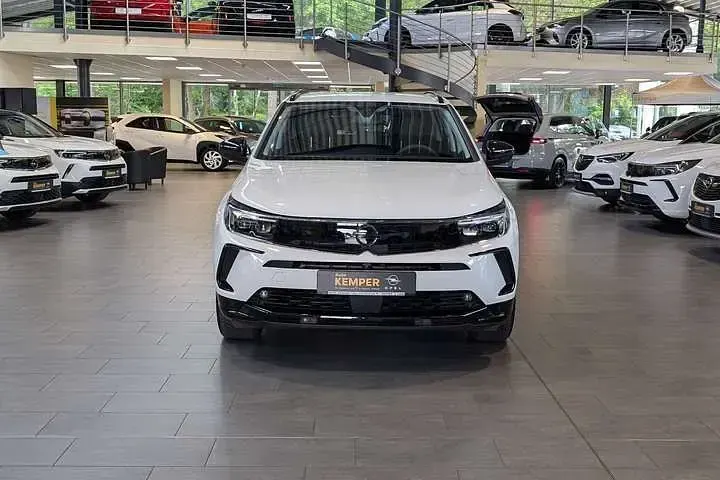 Gebraucht Opel Grandland X 131 PS (96 kW) 2024 Weiß SUV