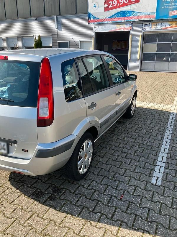 Gebraucht Ford Fusion 70 PS (51 kW) 2006 Silber Kleinwagen