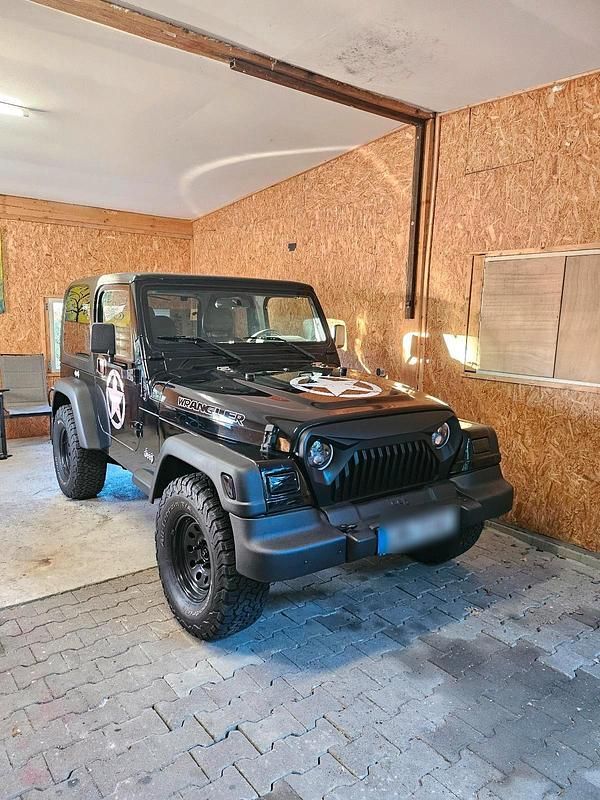 Schwarz Gebraucht 2002 Jeep Wrangler SUV | 17.900 € (Etwas zu teuer) - Bild 1/4