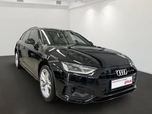 Second-hand Audi A4 Ambiente 150 CP (110 kW) 2021 Negru Break