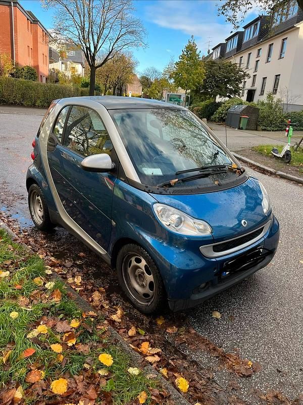 Blau Gebraucht 2009 Smart ForTwo Coupé Coupé | 2.700 € (Guter Preis) - Bild 1/3