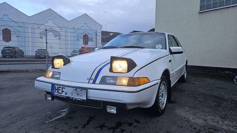 Gebraucht Volvo 480 102 PS (75 kW) 1991 Weiß Coupé