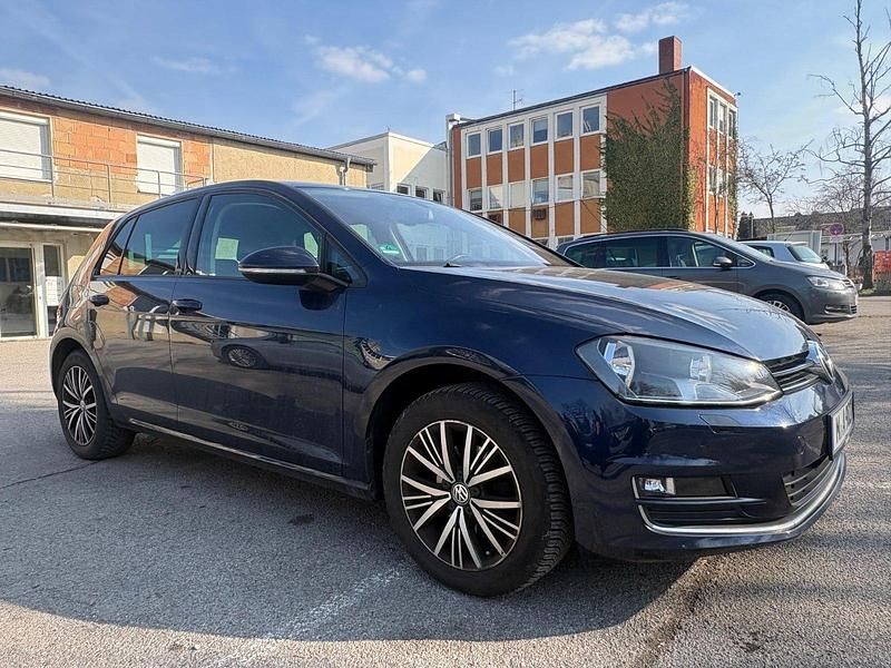Gebraucht VW Golf VII 110 PS (80 kW) 2016 Blau Kleinwagen