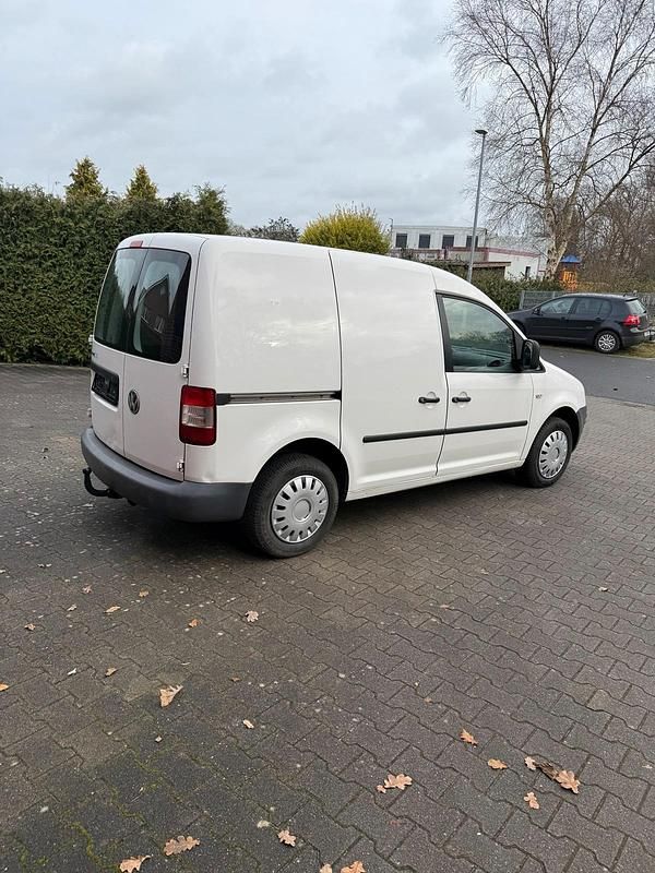 Gebraucht VW Caddy 69 PS (50 kW) 2010 Weiß Van / Kleinbus