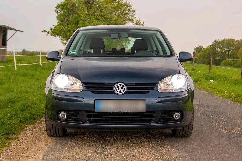 Usata VW Golf V 80 CV (58 kW) 2007 Blu Utilitaria