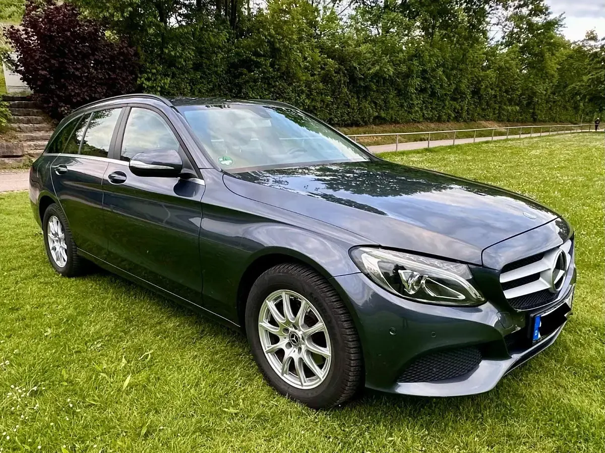 Gebraucht Mercedes C200 Exclusive 136 PS (100 kW) 2015 Grau Kombi