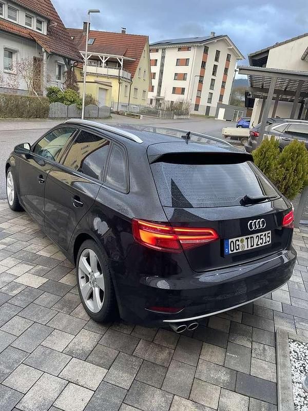 Gebraucht Audi A3 Comfort 150 PS (110 kW) 2019 Limousine