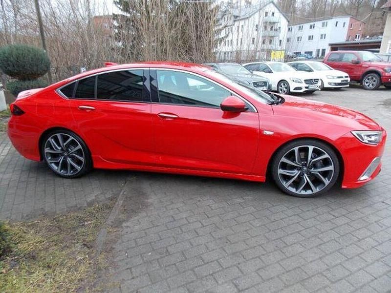Gebraucht Opel Insignia 260 PS (191 kW) 2018 Rot Limousine