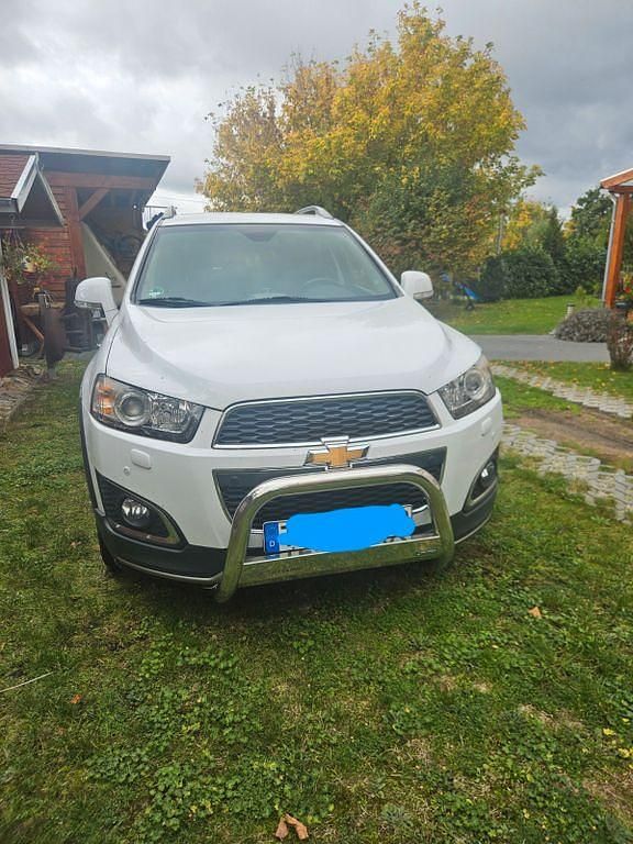 Weiß Gebraucht 2013 Chevrolet Captiva LTZ SUV | 11.450 € (Teuer) - Bild 1/4