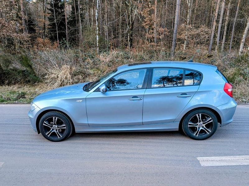 Gebraucht BMW 116 Advantage 122 PS (89 kW) 2010 Blau Kleinwagen
