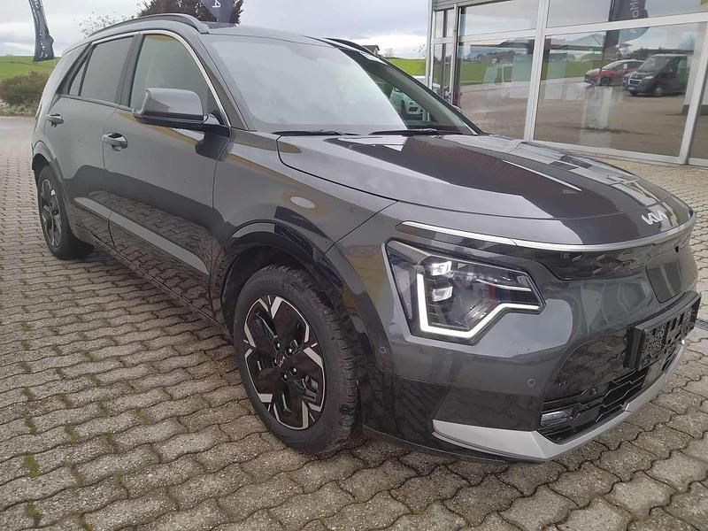 Gebraucht Kia e-Niro Inspiration 150 kW (204 PS) 2023 (agt) interstellar grau met. SUV