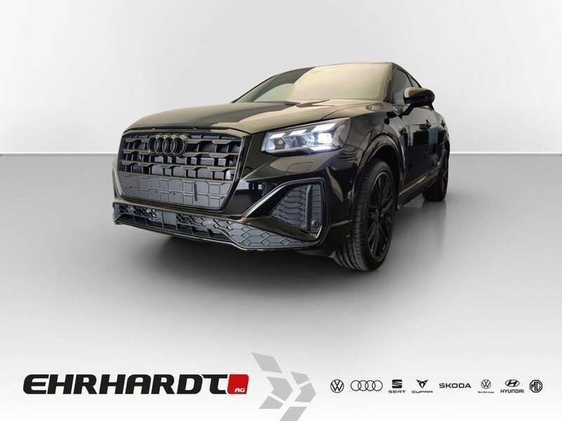 Mythosschwarz metallic Gebraucht 2024 Audi Q2 S-Line SUV | 42.990 € - Bild 1/4