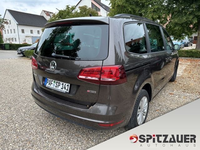 Gebraucht VW Sharan Trendline 150 PS (110 kW) 2017 Braun Van / Kleinbus