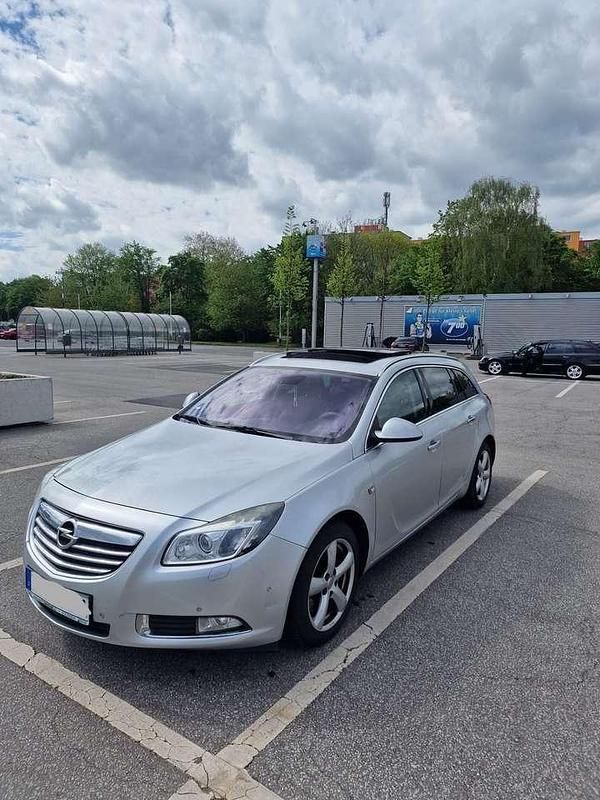 Silber Gebraucht 2009 Opel Insignia Sport Kombi | 5.990 € (Fairer Preis) - Bild 1/4