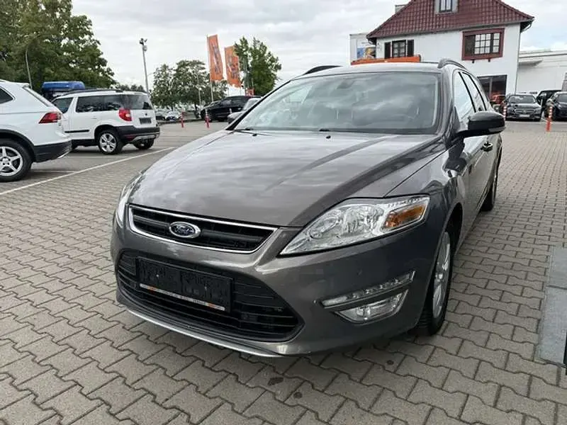 Gebraucht Ford Mondeo Titanium 160 PS (117 kW) 2012 Grau Kombi