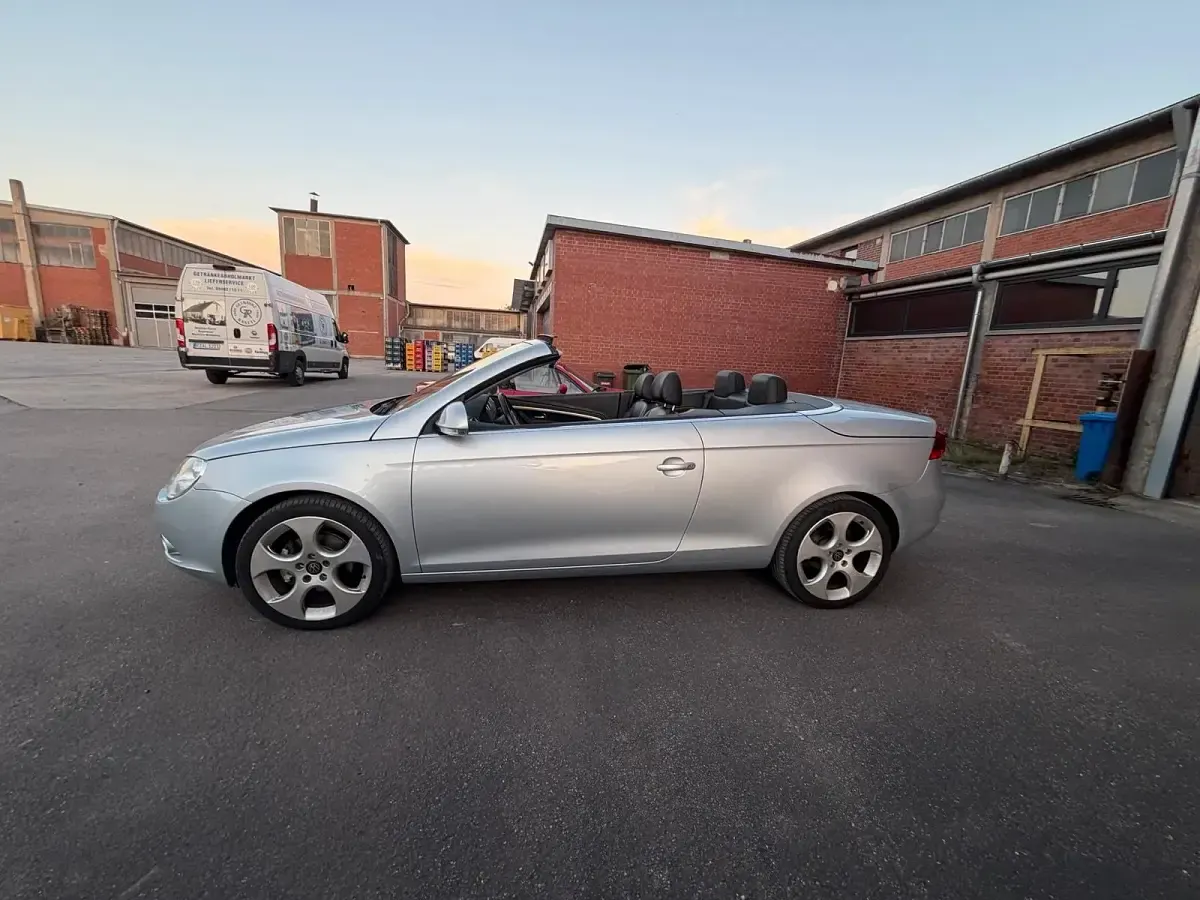 Gebraucht VW Eos 160 PS (117 kW) 2006 Silber Cabrio