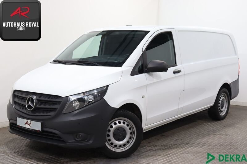 Weiss Gebraucht 2019 Mercedes Vito Van / Kleinbus | 23.880 € (Fairer Preis) - Bild 1/4