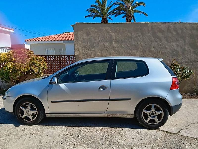 Gebraucht VW Golf IV Comfortline 102 PS (75 kW) 2004 Silber Limousine