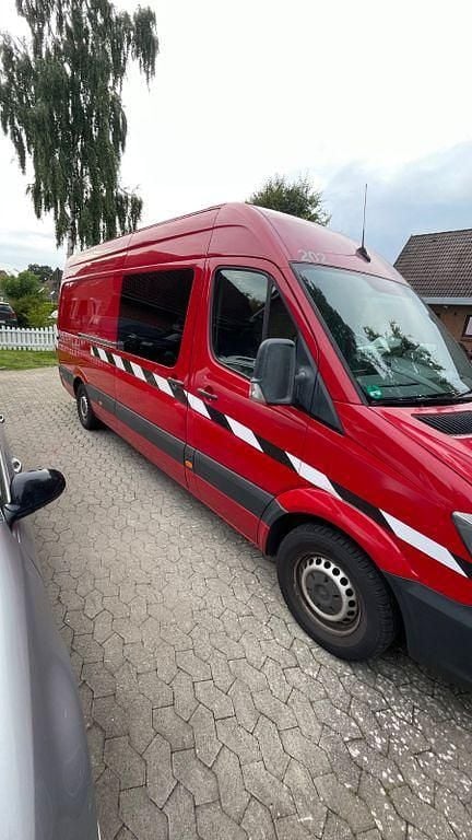 Rot Gebraucht 2018 Mercedes Sprinter Van | 12.400 € (Superpreis) - Bild 1/4