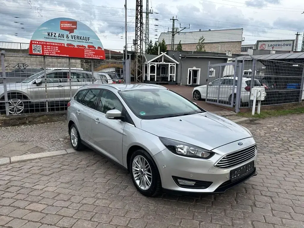 Usata Ford Focus Cool & Connect 125 CV (91 kW) 2018 Argento Berlina