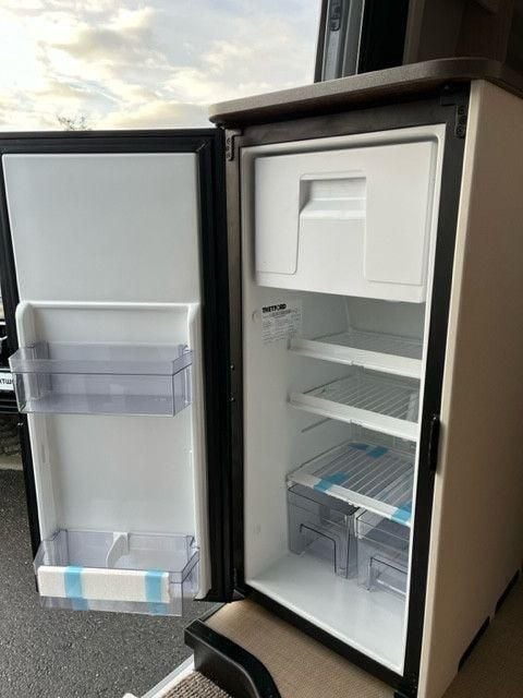 Gebraucht Ford Transit Nugget 131 PS (96 kW) 2024 Grey matter