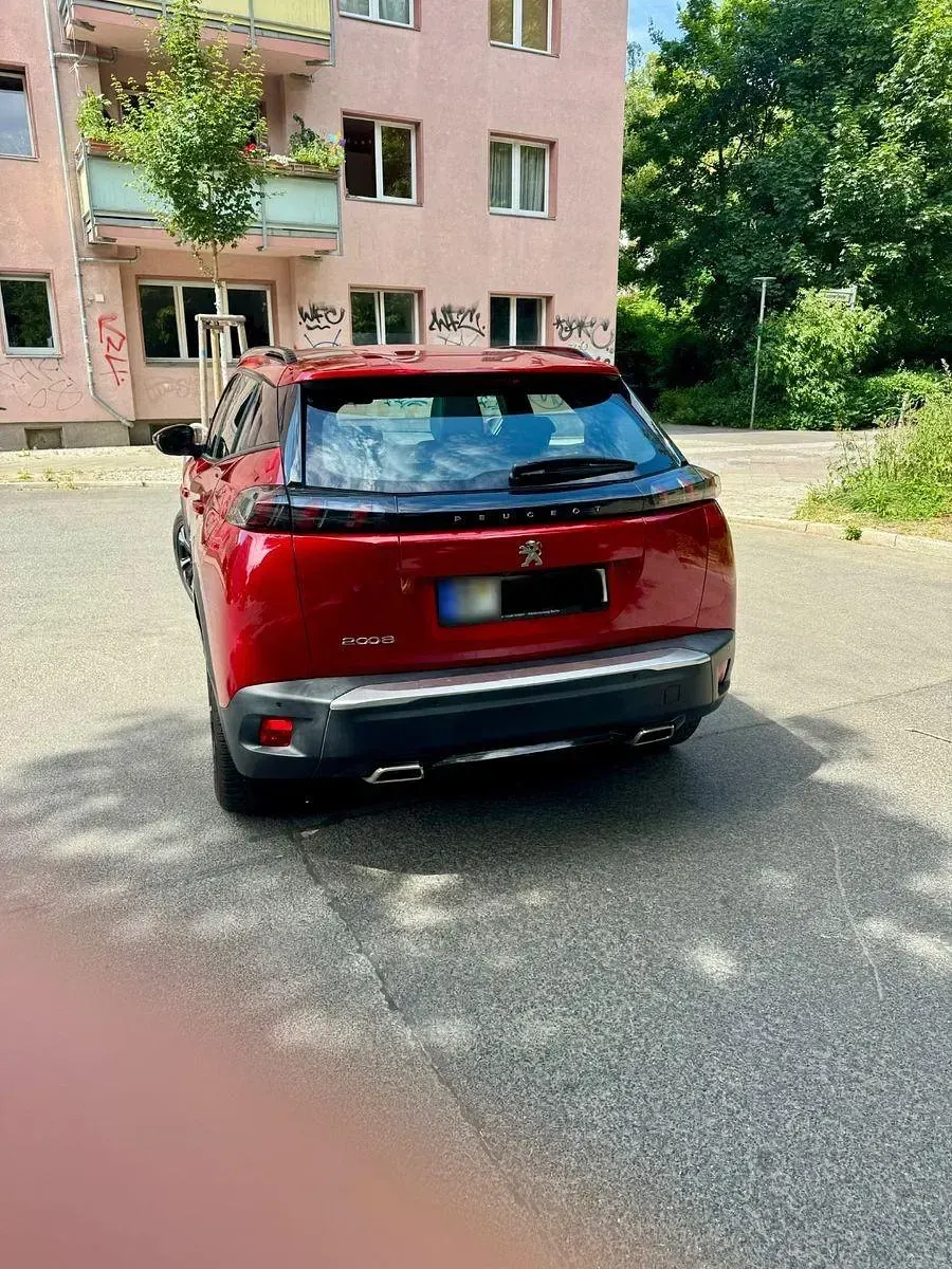 Gebraucht Peugeot 2008 Active 131 PS (96 kW) 2020 Rot SUV