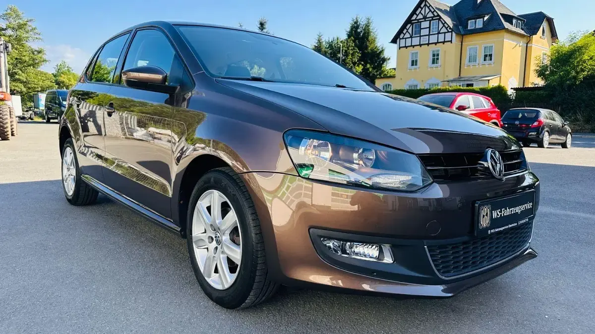 Gebraucht VW Polo Highline 90 PS (66 kW) 2013 Braun Kleinwagen