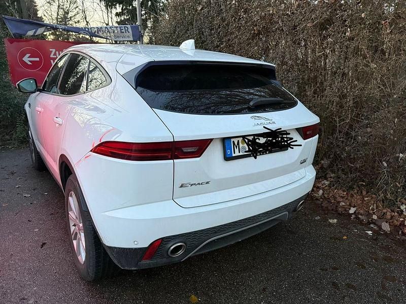Second-hand Jaguar E-Pace 150 CP (110 kW) 2018 Alb SUV