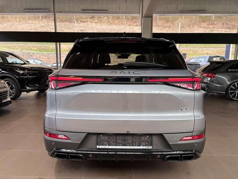 Neu Baic X75 177 PS (130 kW) 2026 Schwarzmetallic SUV
