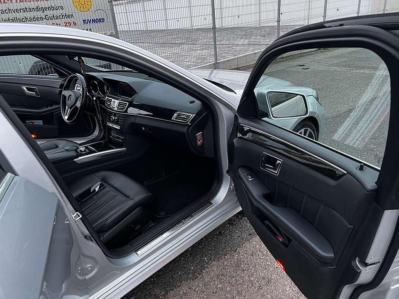 Gebraucht Mercedes E350 Elegance 252 PS (185 kW) 2014 Limousine