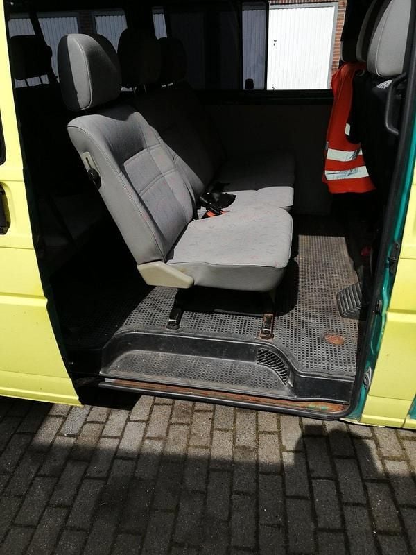 Gebraucht VW T4 102 PS (75 kW) 2001 Gelb Van