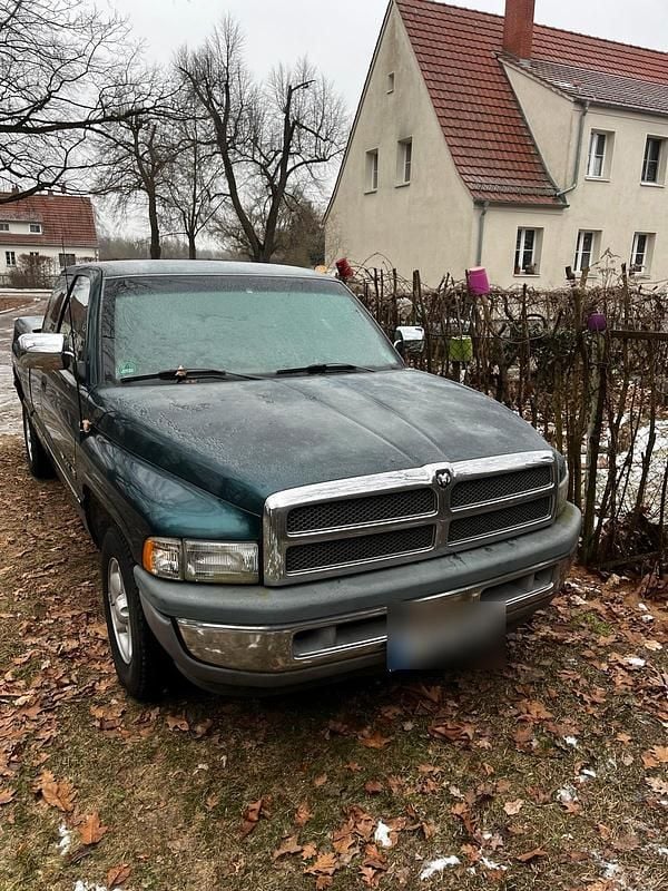 Grün Gebraucht 1997 Dodge Ram Abholung | 3.800 € - Bild 1/4