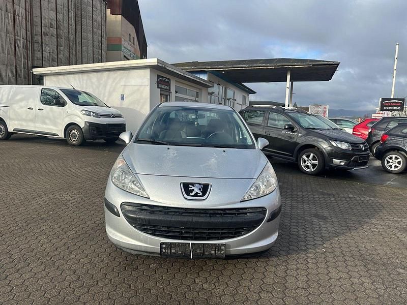 Gebraucht Peugeot 207 Tendance 89 PS (65 kW) 2007 Grau Limousine