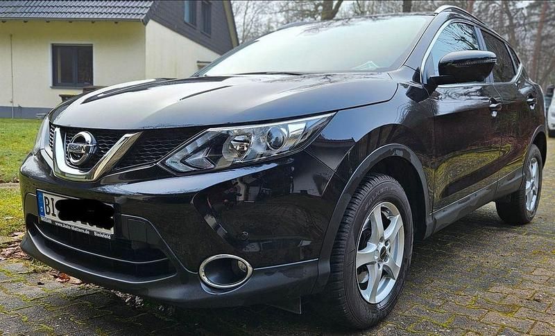 Schwarz Gebraucht 2015 Nissan Qashqai 360º SUV | 12.949 € (Guter Preis) - Bild 1/4