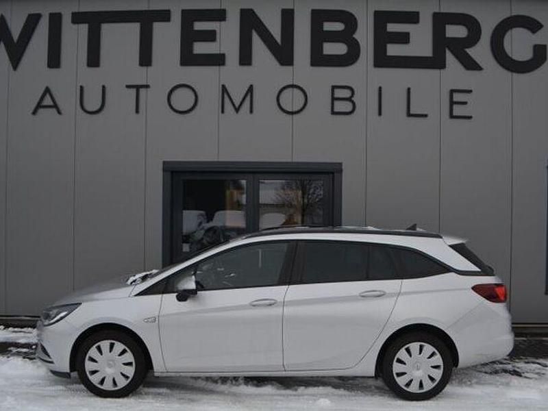 Andere Gebraucht 2016 Opel Astra Innovation Kombi | 10.450 € (Etwas zu teuer) - Bild 1/4