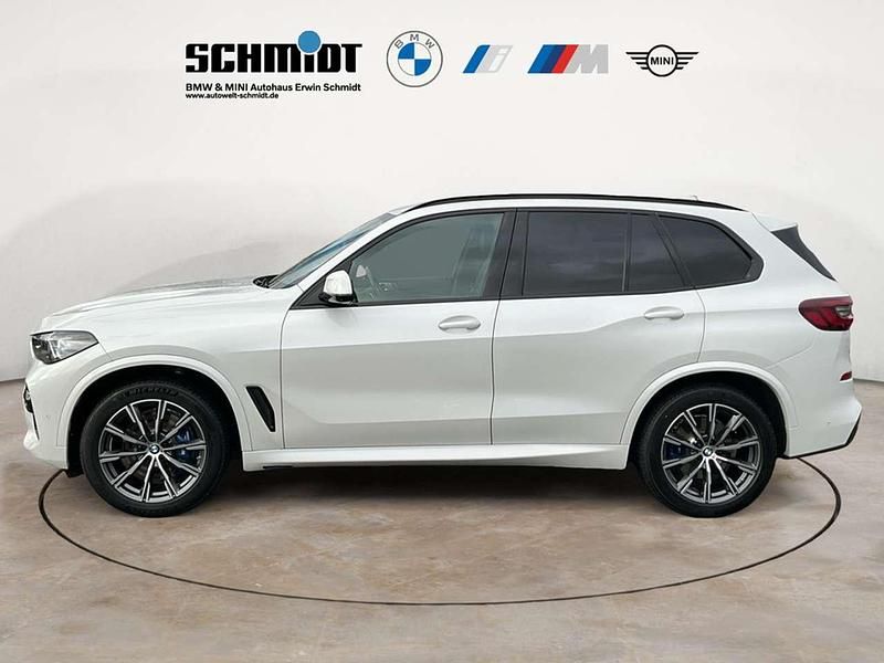 Gebraucht BMW X5 M Sport 286 PS (210 kW) 2023 Mineralweiß metallic SUV