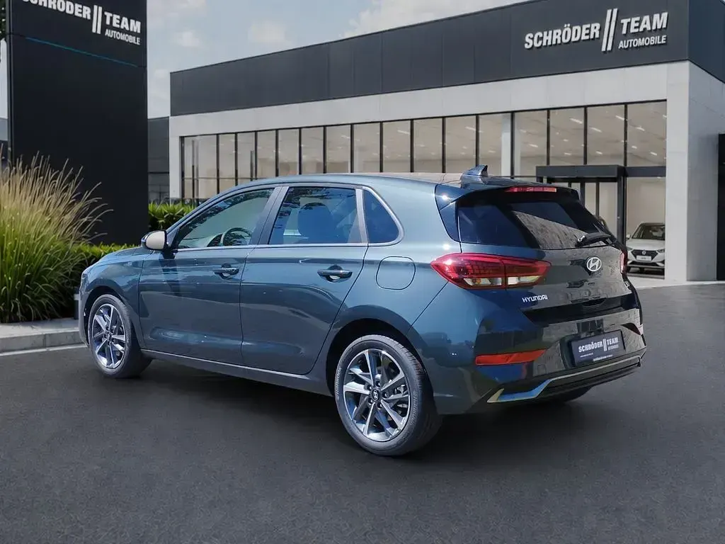 Neu Hyundai i30 Trend 150 PS (110 kW) 2026 Grün Limousine