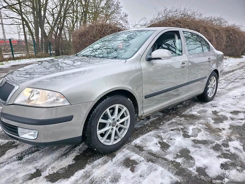 Gebraucht Skoda Octavia 105 PS (77 kW) 2007 Gelb Limousine