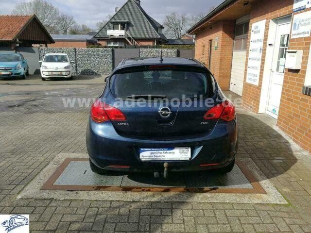 Gebraucht Opel Astra Innovation 110 PS (80 kW) 2011 Blau (metallic) Limousine