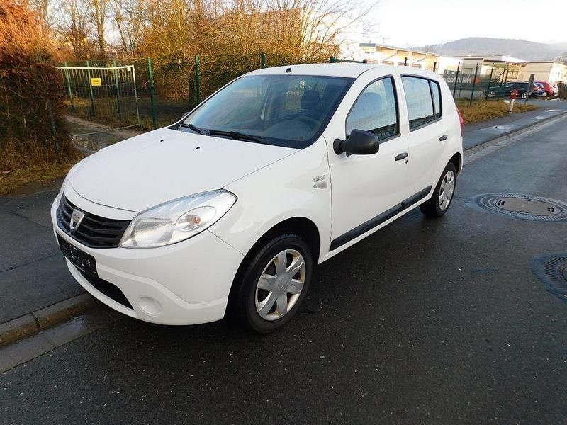 Gebraucht Dacia Sandero Ambiance 75 PS (55 kW) 2010 Weiß Limousine