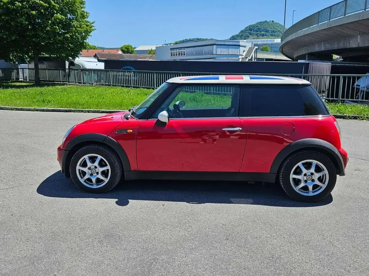 Occasion Mini ONE 90 PK (66 kW) 2002 Rood Hatchback