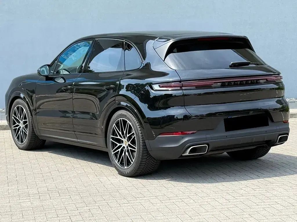 Gebraucht Porsche Cayenne 354 PS (260 kW) 2024 Schwarz SUV