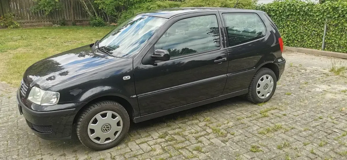 Gebraucht VW Polo 50 PS (36 kW) 2001 Schwarz Kleinwagen