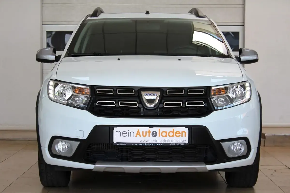 Gebraucht Dacia Logan MCV Stepway 90 PS (66 kW) 2019 Weiß Kombi