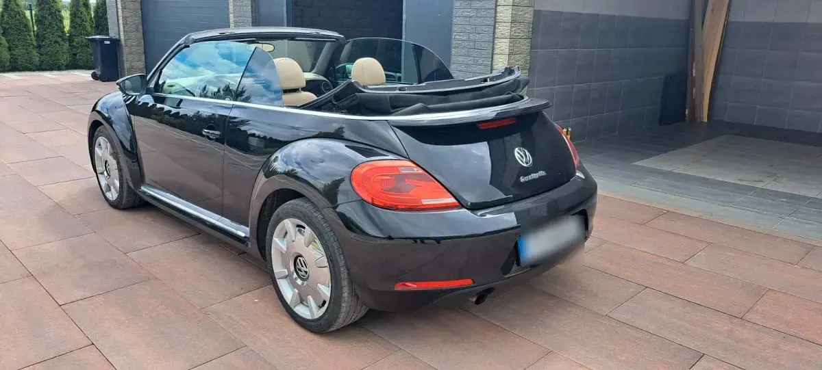 Gebraucht VW Beetle 105 PS (77 kW) 2013 Schwarz Kleinwagen