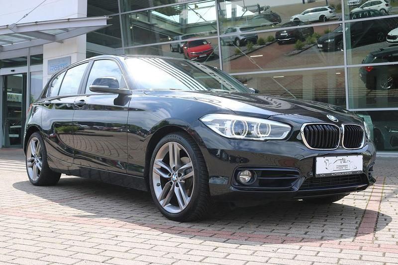 Schwarz Gebraucht 2019 BMW 118 Sport Line Kleinwagen | 15.900 € (Superpreis) - Bild 1/4